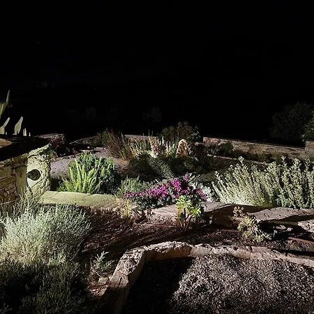 Flintstones Summer House - * Mikri Vigla