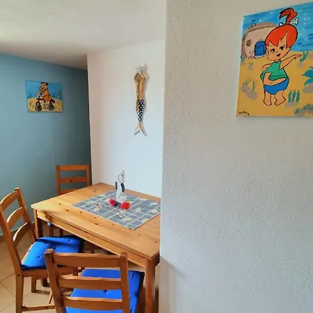 Vakantiehuis Flintstones Summer House -