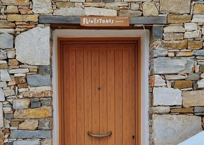 Flintstones Summer House - Holiday home *